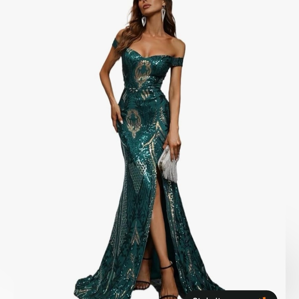 Emerald Green Sequin Gown - Picture 8 of 8